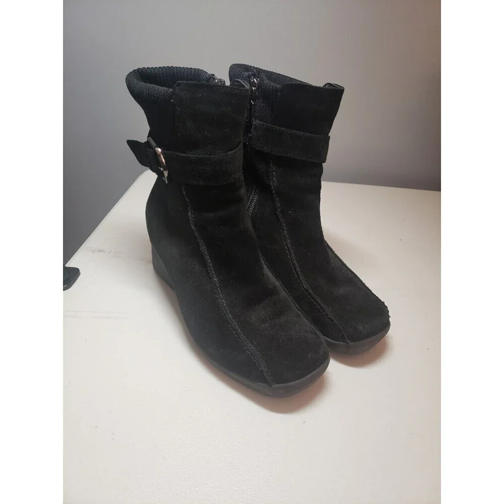 Blondo Suede Wedge Bootie Women's Size 7